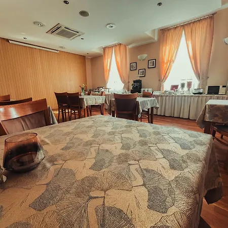 Rohac Otel 3*